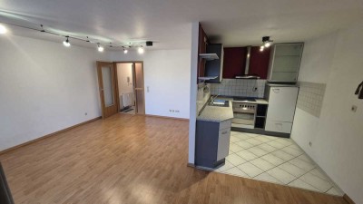 Gepflegte 2-Zimmer Wohnung mit Balkon in Ditzingen-Hirschlanden