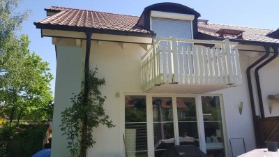 Gepflegte, lichtdurchflutete DHH mit schönem Garten in abgeschlossener Wohnanlage - von privat