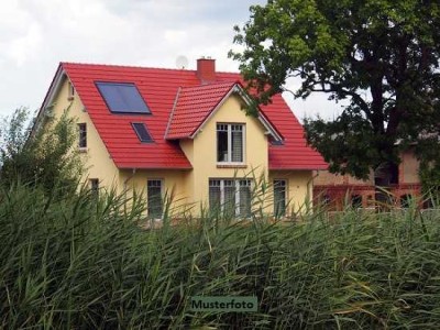 Ehem. Wohn- und Gewerbezwecke genutzte Gebäude