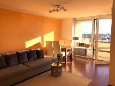 Privat: Puchheim vermietete 2 Zi.-Whg. mit Weitblick u. Lift vom 7 OG. 2010 renoviert!