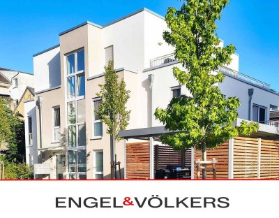 Neubau Erstbezug: barrierefreies Wohnen in direkter Bahnhofs- und Citylage mit eigenem Garten