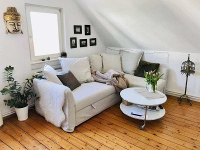 Gemütliche 2,5 Zimmer Dachgeschoss Wohnung mit separater Dachterrasse