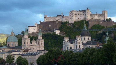Großzügige Wohnung am Fuße des Kapuzinerbergs