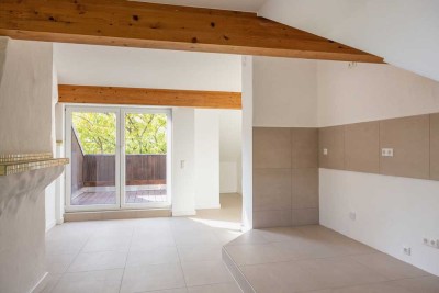 Besonderer Flair in 2 Zimmer Wohnung mit Loggia im Dachgeschoß