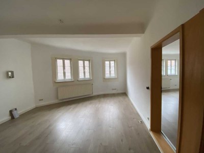 3-Zimmer-Etagenwohnung in einem denkmalgeschütztem Haus