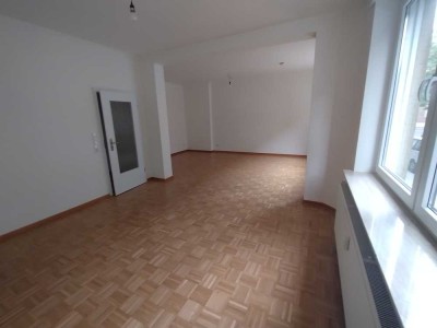 frisch modernisierte 3-Zimmer Wohnung