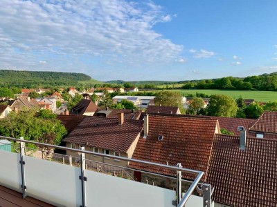 Attraktives Penthouse mit Balkon und Einbauküche in Knittlingen