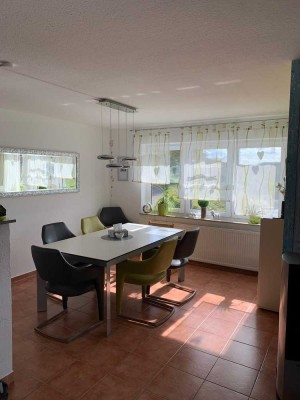 Großzügige 4-Zimmer-Wohnung mit Süd-Balkon und Ost-Terrasse