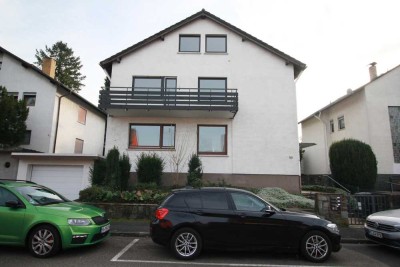 Geschmackvolle, vollständig renovierte 3-Raum-Wohnung mit Balkon in Budenheim