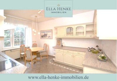 Großes Ein- bis Zweifam.haus mit 6 Zimmern, Nebengebäude, Garten + Garage.