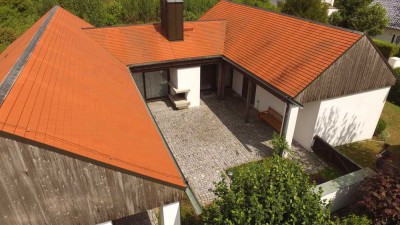 Atriumbungalow in Höhenlage mit Weitblick über/in das Ampertal