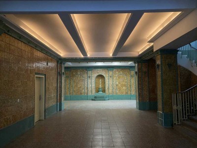 "Charmante 3-Zimmer-Wohnung in historischer Sportschule von 1925"