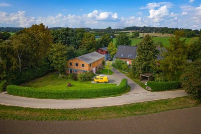 Wünsche werden wahr! 
Landsitz mitten in der Natur mit vielseitigen Gestaltungsmöglichkeiten!