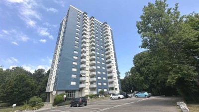 Helle 3-Zimmer-Wohnung mit Balkon und Garage in ruhiger Lage von Stuttgart-Mönchfeld!