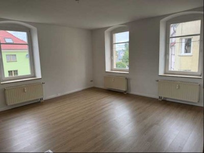 Zentrale Lage- Wohnung im 1. Obergeschoss