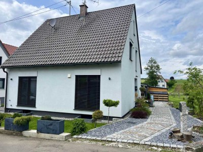 Einfamilienhaus mit Komfort – am ruhigen Ortsrand mit Weitblick