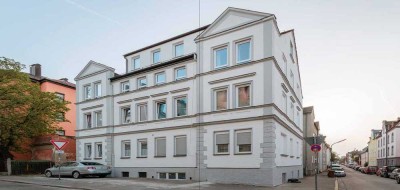 Neubau Maisonett-Dachgeschosswohnung in zentraler Lage | Küche, Kamin, Stellplatz, Keller, uvm.