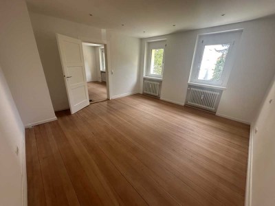 Sanierte 4 Zi. Whg. 1.OG. mit Balkon, nähe Stadtmitte, ab 01.10.24 bezugsfertig