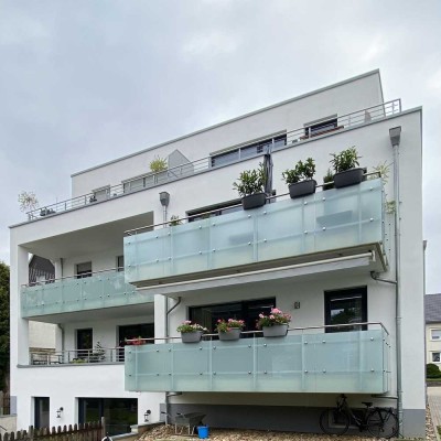 Luxuriös ausgestattetes Penthouse mit Parkettboden, Küche und Klima-Anlage in beliebter Wohnlage