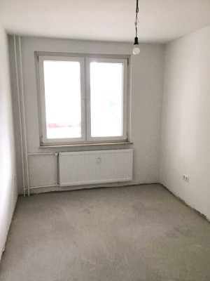 Helle und weitläufige 3-Zimmer-Wohnung mit Balkon