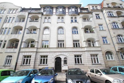 Johannstadt: Schöne 4,5-Raum-Whg mit Parkett, Holzdielen, A31 2.OG re E5