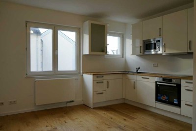 Modern & bezugsfertig: Provisionsfreie Zwei-Zimmer ETW mit Loggia in Köln-Niehl