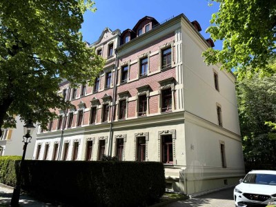 Schloßchemnitz: Vermietete 2-Raumwohnung mit Balkon + kleinem Stellplatz, Nähe Küchwald!
