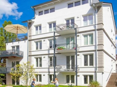 Kernsanierte Maisonette-Wohnung mit Dachterrasse | ruhig gelegen, fußläufig zur Waitzstraße