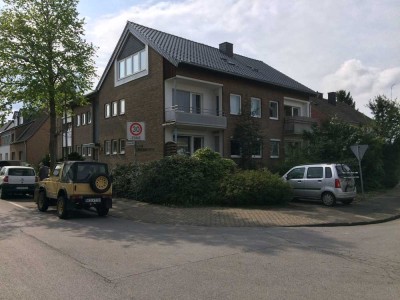 Gemütliche helle 2 Zimmer Dachgeschosswohnung in Holzbüttgen