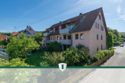 Bezugsfreie 4,5-Zi.-Maisonettewohnung mit Balkon, 2 Bädern und Garage in Überlingen-Bonndorf