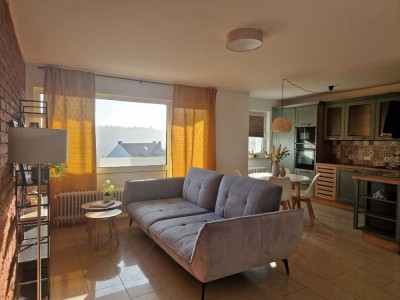 Bezugsfertig & modern: 3-Zi-Wohnung mit Einbauküche, Balkon & Garage