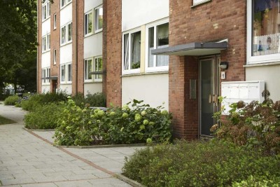 Gutgeschnittenes Zuhause mit 3 Zimmern in der Upsalastraße zum 01.10.2025!