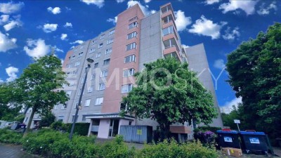 ! Zentrale 2 Zimmer Wohnung in Laatzen ! Gepflegt - Balkon Top Lage !