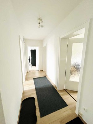 Attraktive 3-Zimmer-Wohnung mit Balkon und Einbauküche in ruhiger Lage