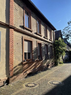 Stilvolle 3-Raum-Altbauwohnung mit gehobener Innenausstattung in Heppenheim