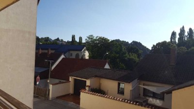3,71% Rendite 2-Raum-Wohnung mit EBK in zweiter Reihe in Landshut