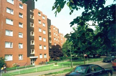 2 Zimmer Wohnung mit Balkon und Stellplatz in Wersten