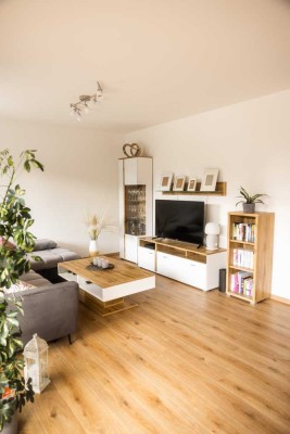 Neuwertige 3-Zimmer-Wohnung mit Terrasse in ruhiger Lage