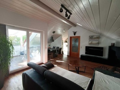 Helle, moderne 3-Zimmer-Dachgeschosswohnung