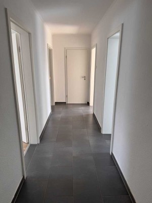 Schöne 3,5 Zimmer-Wohnung mit gehobener Innenausstattung