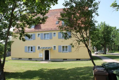 Sehr gemütliche 3 Zi Whg m. EBK und gr. Südbalkon im 1. Stock