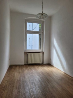 Schöne 4,5 Raum Wohnung in ruhiger Lage