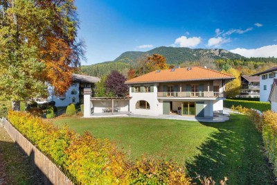 Hochklassig sanierte Landhaus-Villa mit traumhaftem Blick auf die Zugspitze