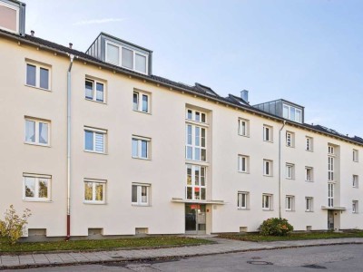 München-Untermenzing - Bezugsfreie 2-Zimmer-Dachgeschosswohnung mit südlicher Dachterrasse