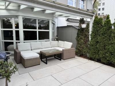 Geschmackvolles 4-Zimmer-Reihenhaus mit EBK und Home-Gym in Unterföhring