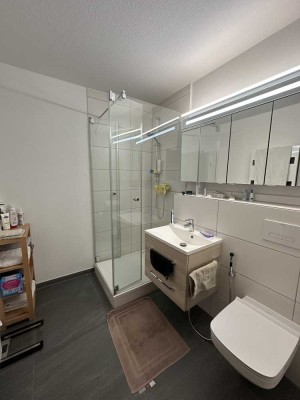 2-Zimmer-Wohnung mit Loggia und Außenstellplatz