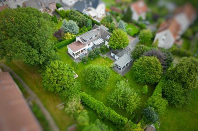 Zu vermieten: Großzügiges Einfamilienhaus mit Garten