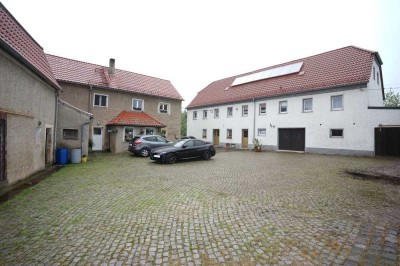 Hauptstadtmakler-Attraktiver Vierseitenhof in ländlicher Top-Lage