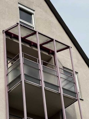 Weg vom Standard- Hin zur Individualität, 2,5 Zi. Whg. im 3.OG mit EBK, Balkon sowie Garage