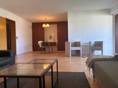 3,5  Zi-Wohnung, großer Balkon, Schwimmbad, optional teilmöbliert, auf Zeit  (0,5-3 Jahre)